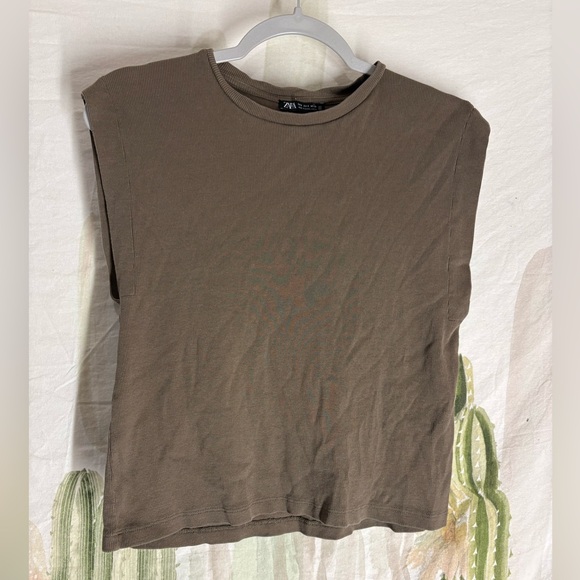 Zara Tops - Woman’s Zara Ribbed Cap Sleeve Top 🌵Small